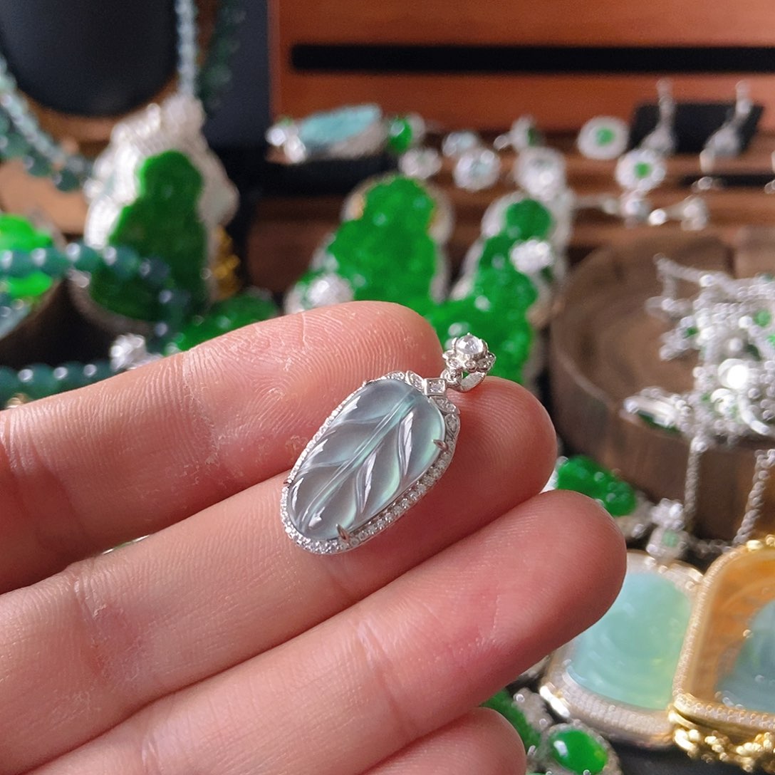 翡翠吊坠(不含链)银S925镶嵌275吊坠