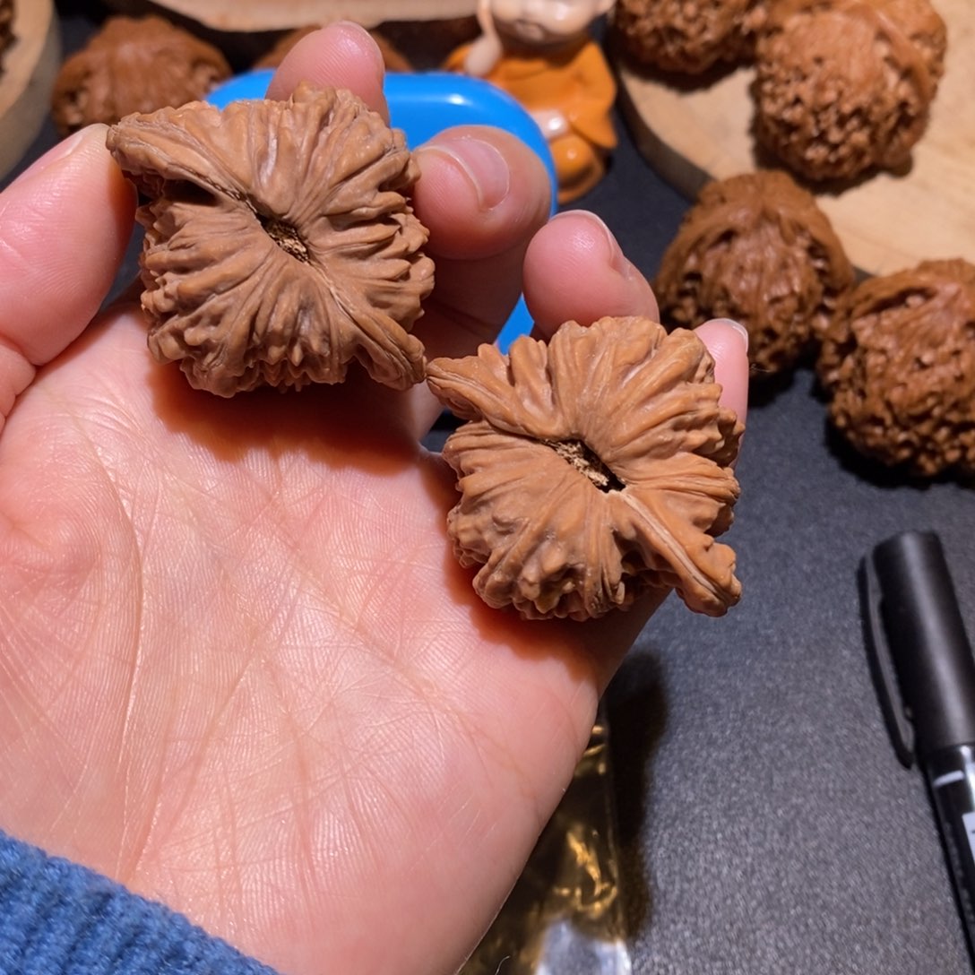 吊坠文玩核桃小***?4号四座楼42尺