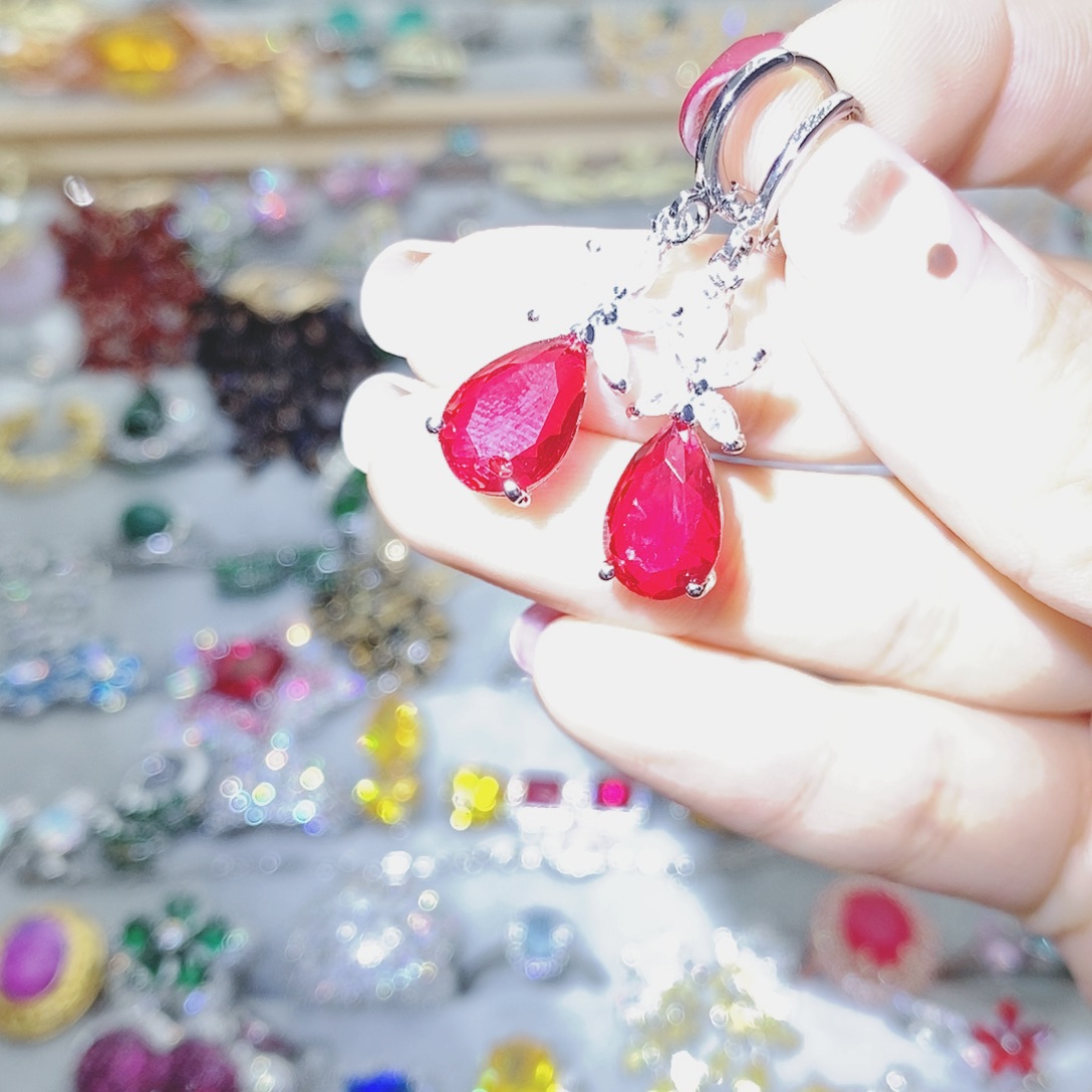 【闪购商品】托帕石耳饰银S925镶嵌