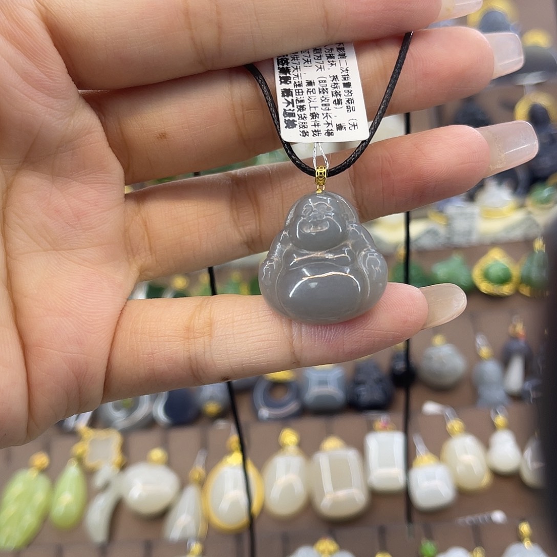 项链18K金镶嵌和田玉