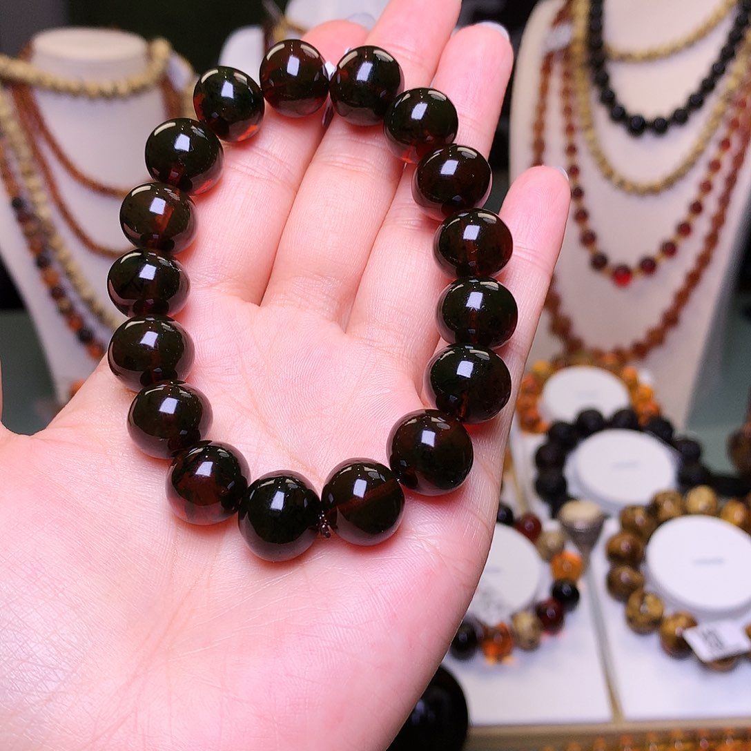 琥珀裸石未镶嵌窦抚顺琥珀