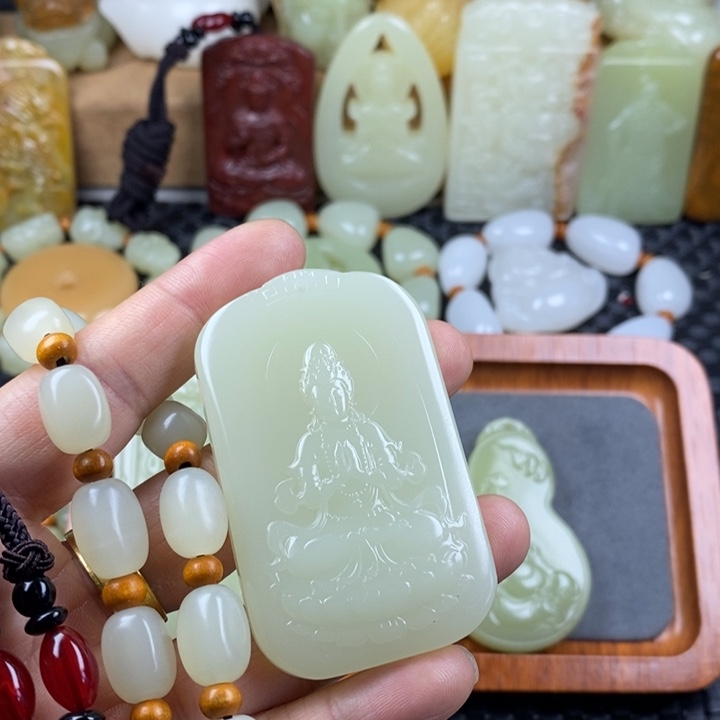 昆仑料观音牌一套