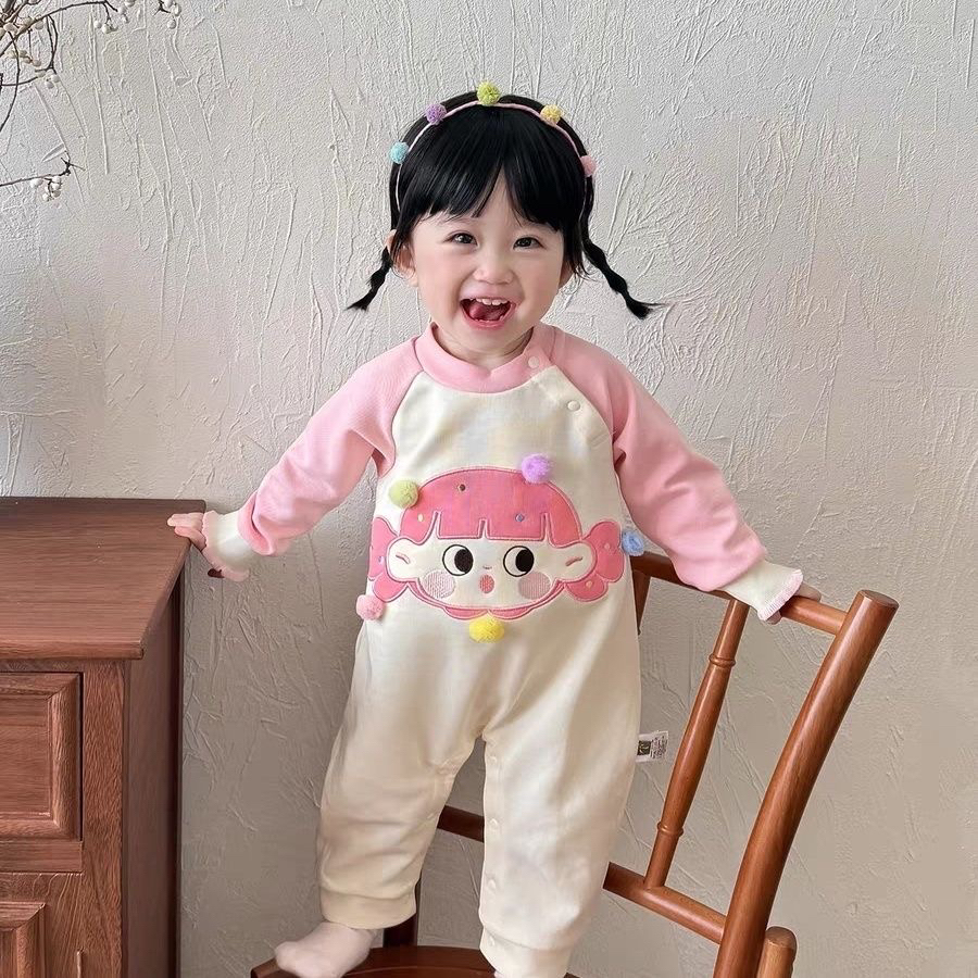 2025秋季新款超萌女宝宝连体衣可爱外出婴儿衣服秋装幼儿哈衣一岁