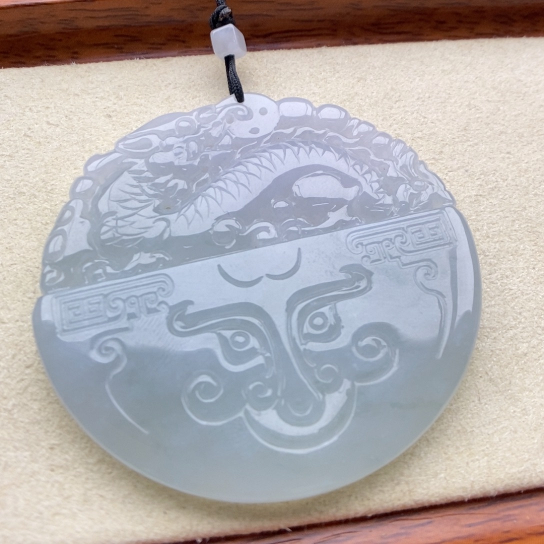 翡翠未镶嵌颈饰吊坠