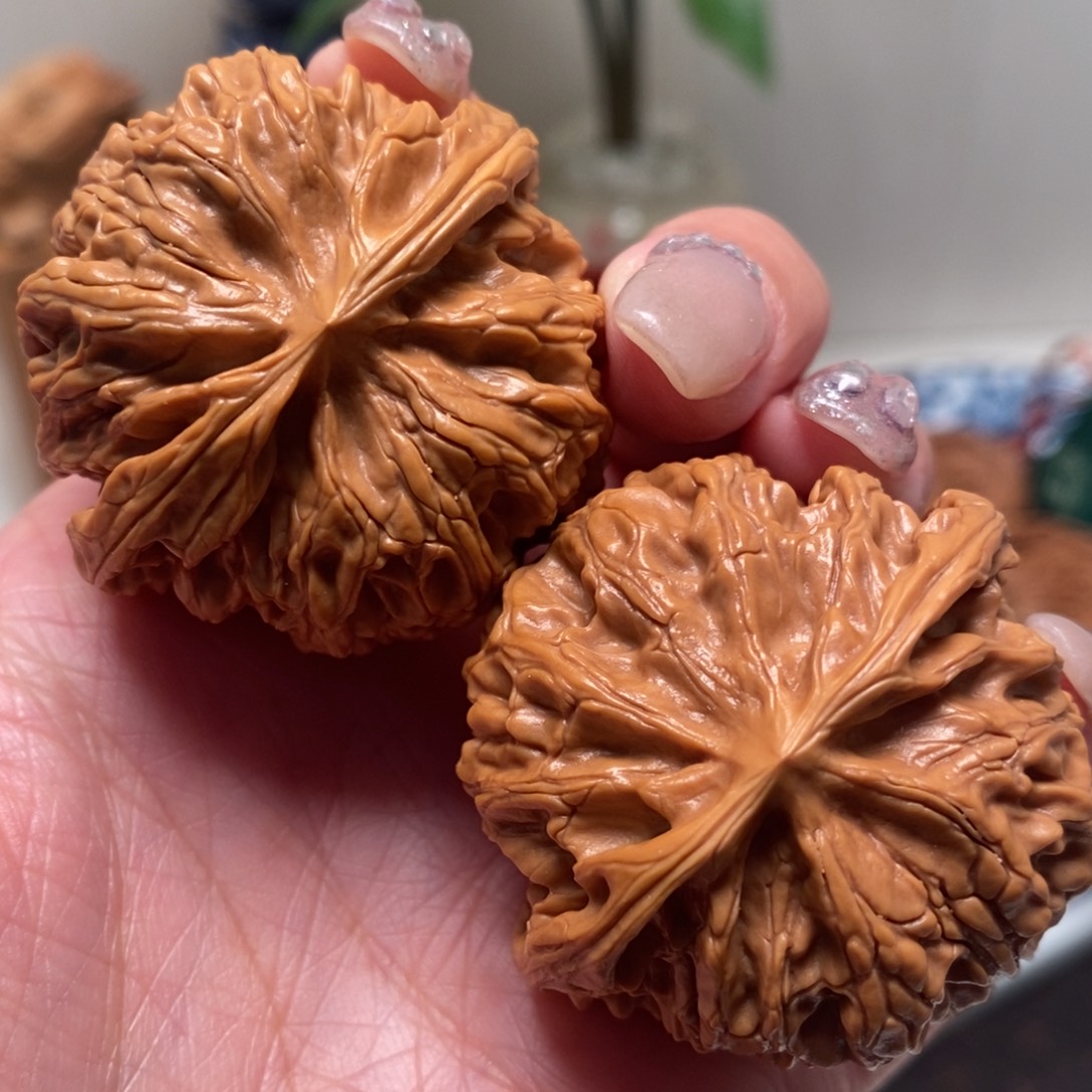 文玩核桃把件42尺寸苹果园