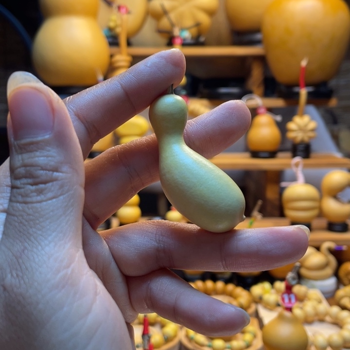 筱***芮天然葫芦自然生长