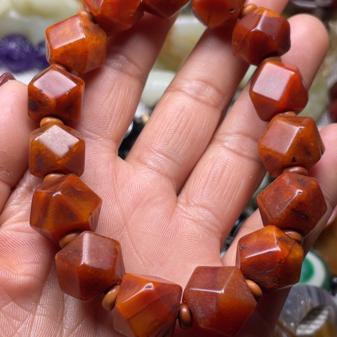 玛瑙/玉髓颈饰未镶嵌