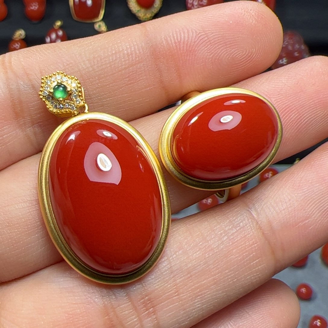 南红玛瑙吊坠 戒指18K金镶嵌
