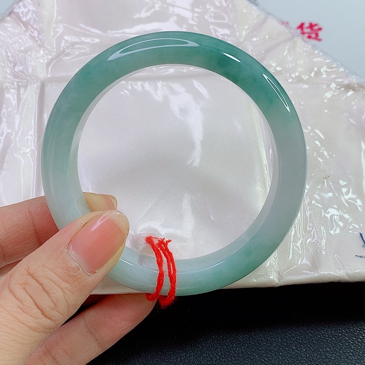 未镶嵌手镯翡翠人***变