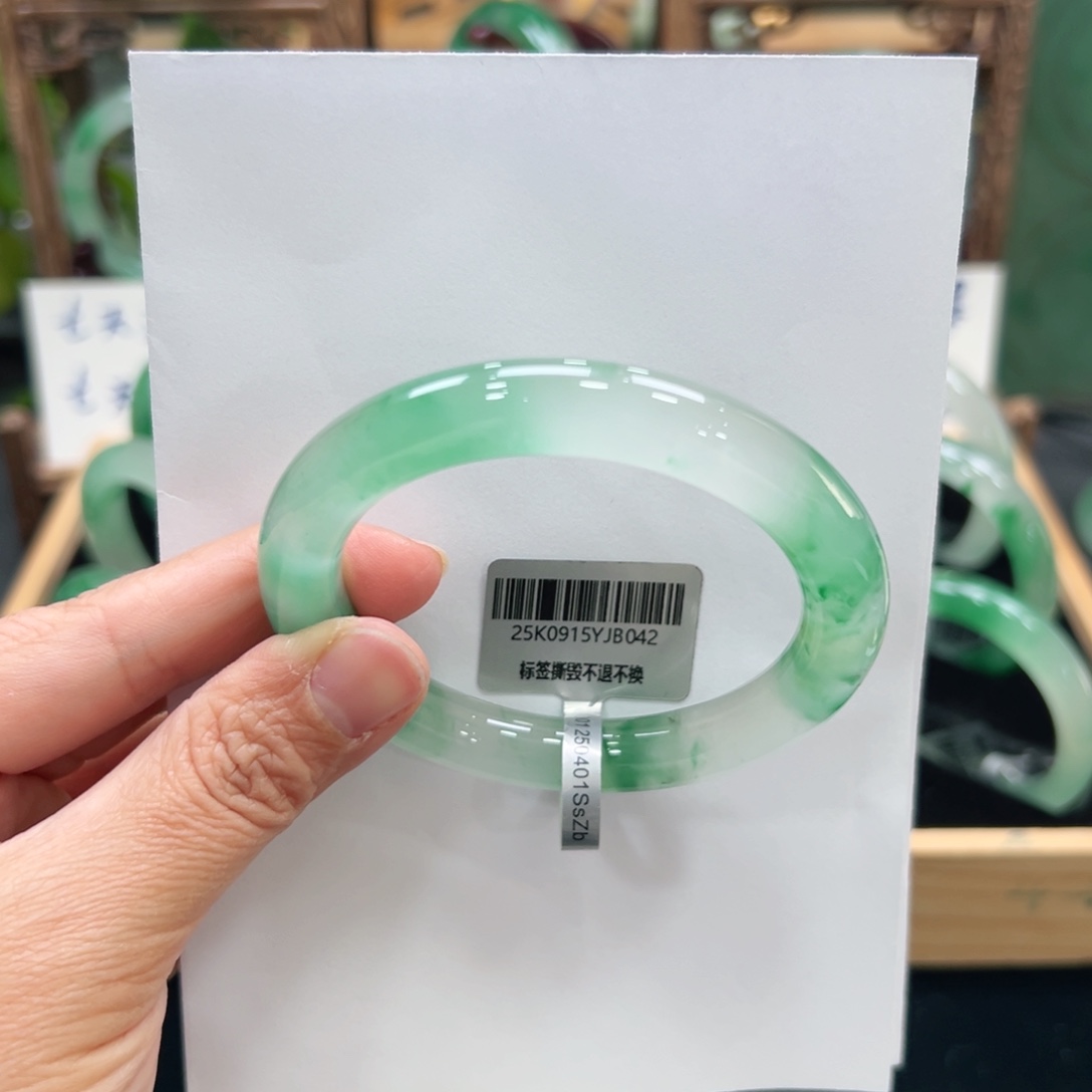 @***1石英质玉未镶嵌手镯➕佳佳56