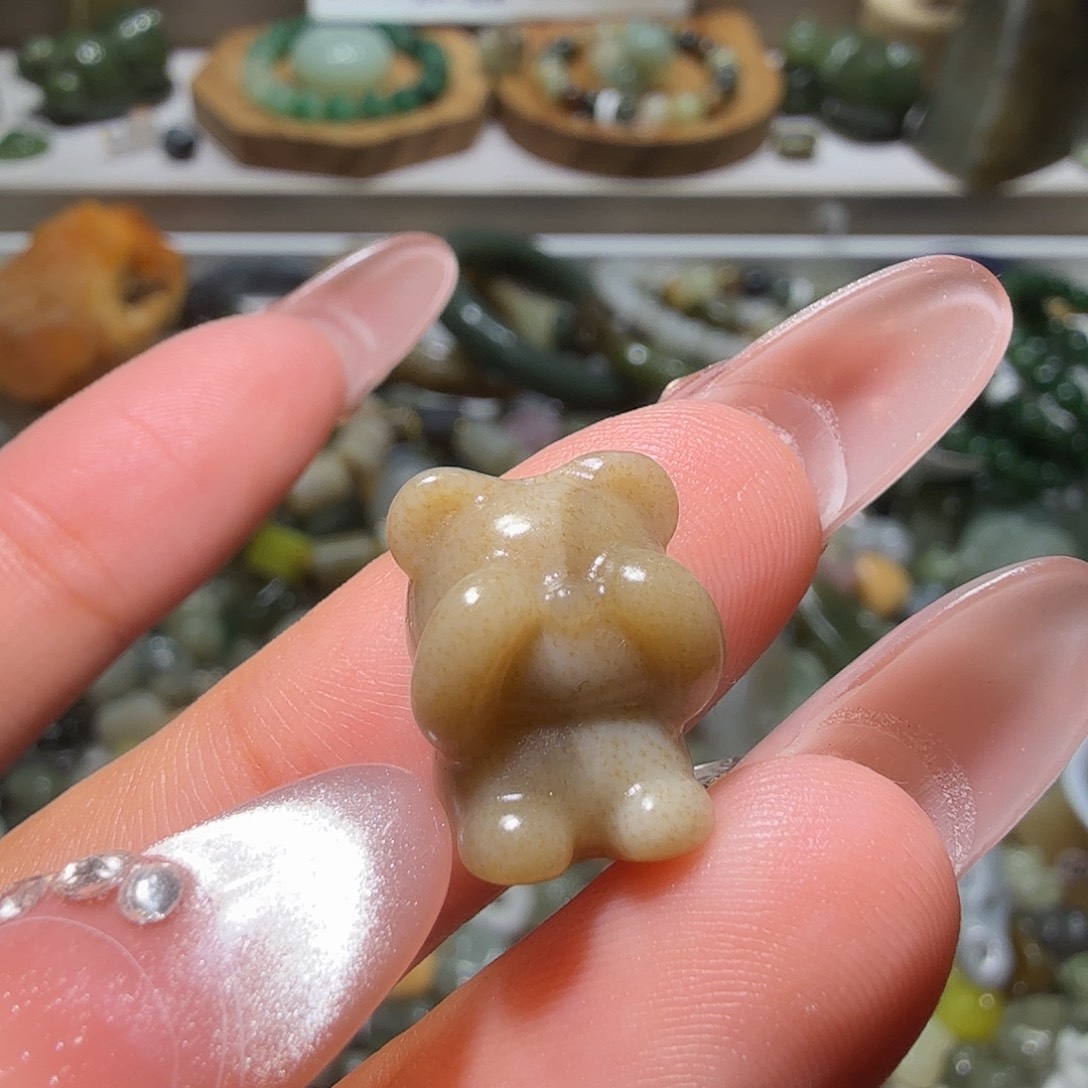 和田玉未镶嵌珠宝奇石