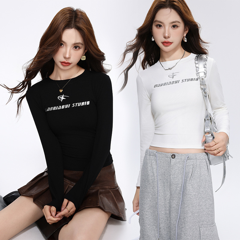 黑色正肩辣妹t恤女内搭春秋季新款时尚打底衫短款修身长袖上衣女