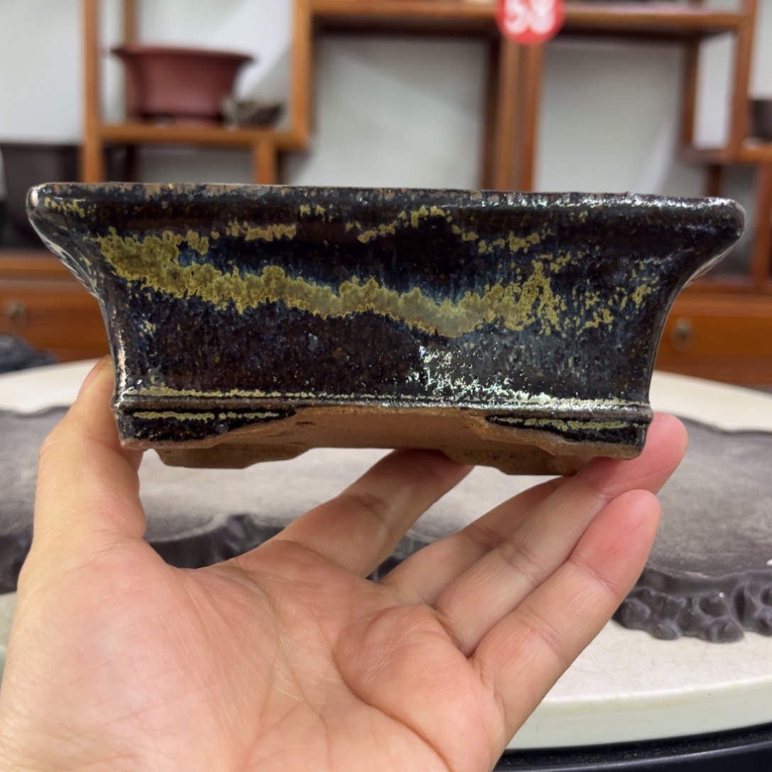 紫砂花盆瑕疵4-13-10。。。