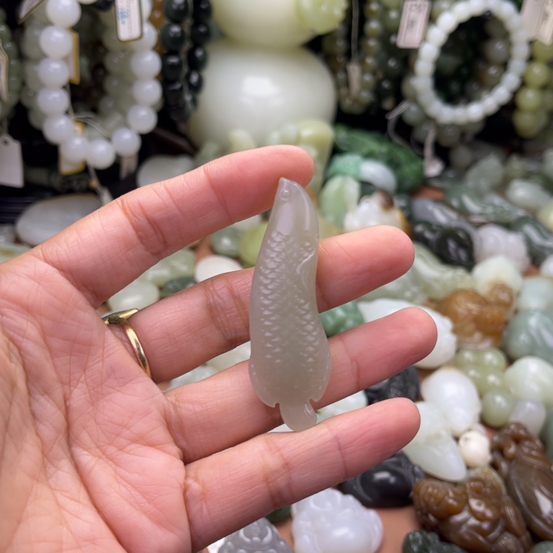 和田玉未镶嵌吊坠(不含链)