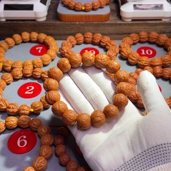 文玩核桃手串?****水晶磨盘