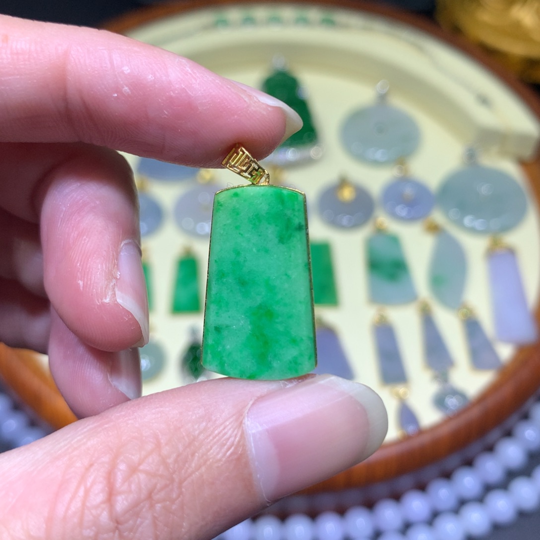 翡翠吊坠(不含链)未镶嵌