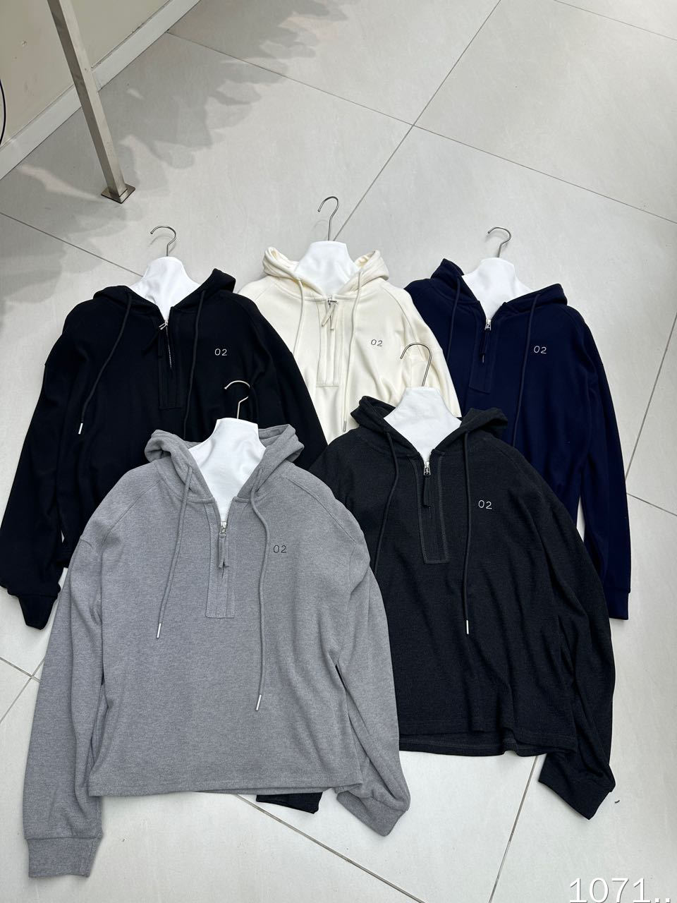 0462【冬季新款】数字02软糯半拉链连帽T恤（1071）