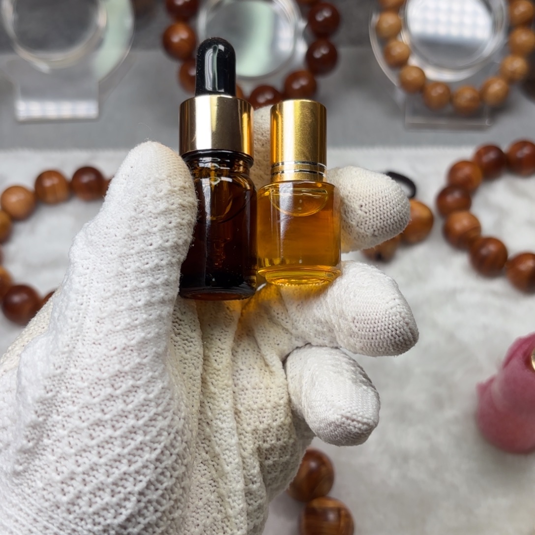 柏木（崖柏）太行崖柏5ml超临界精油滴管+滚珠