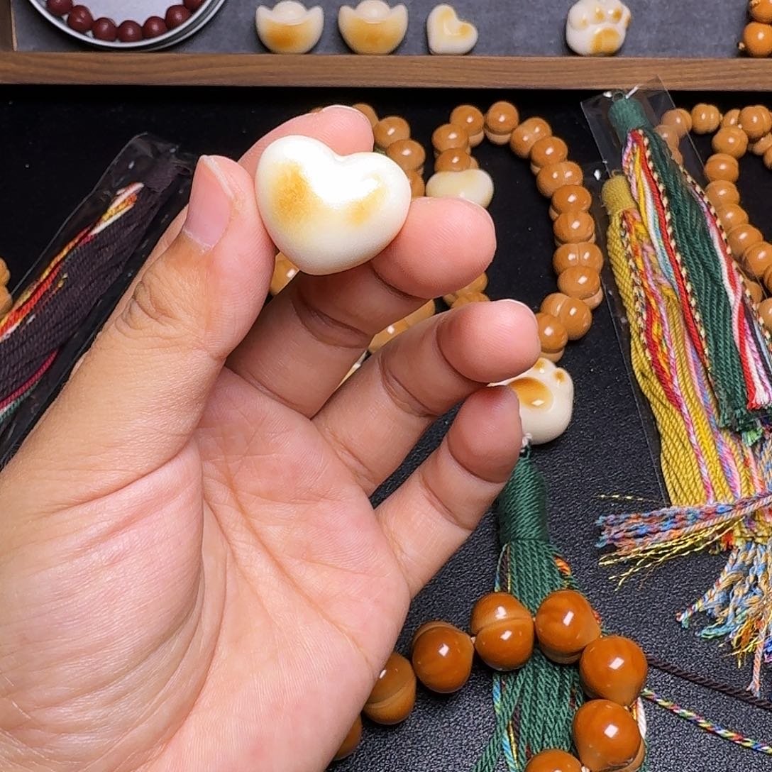 猴头核桃吊坠配饰