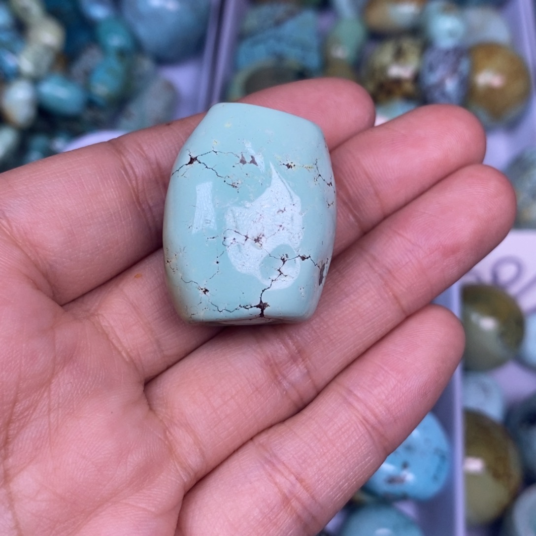 C***r绿松石未镶嵌挂件