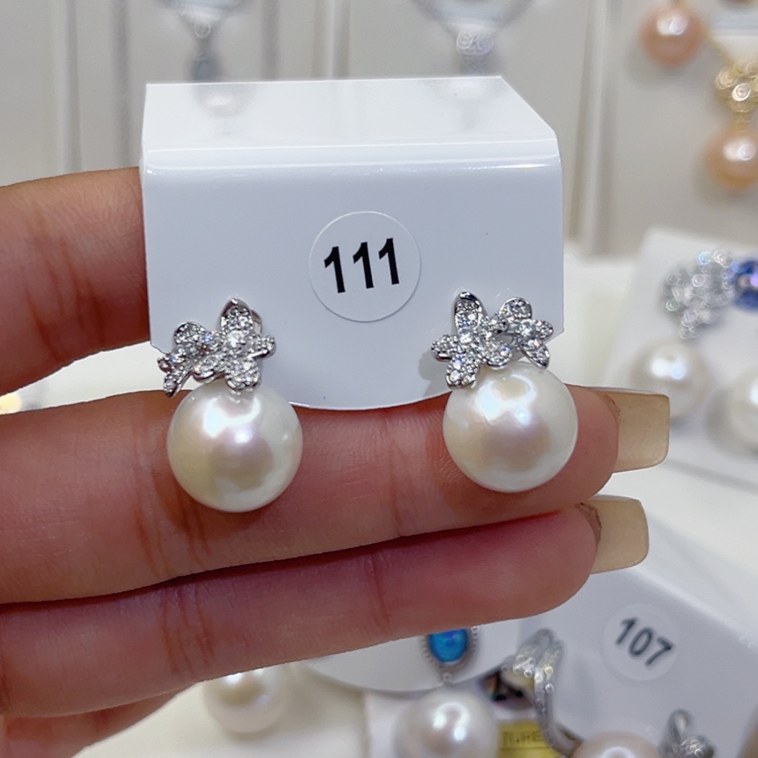 淡水珍珠银S925镶嵌耳饰