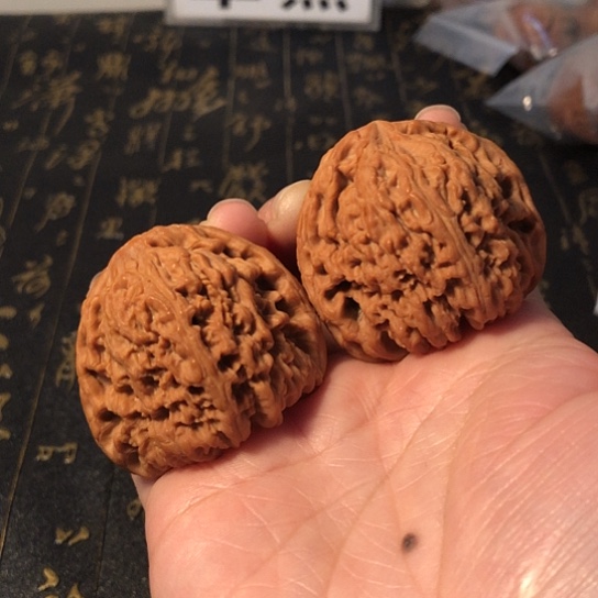 把件文玩核桃南彊石45mm