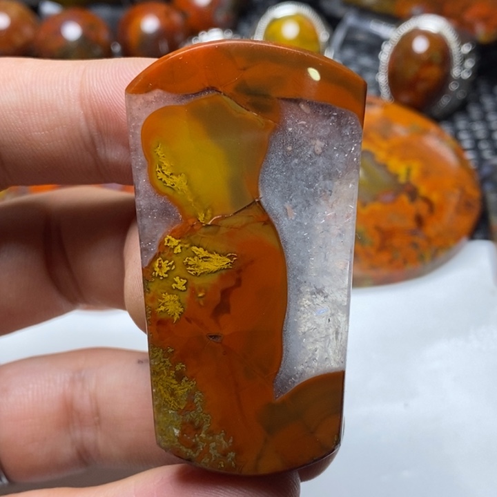 玛瑙/玉髓颈饰未镶嵌心**华