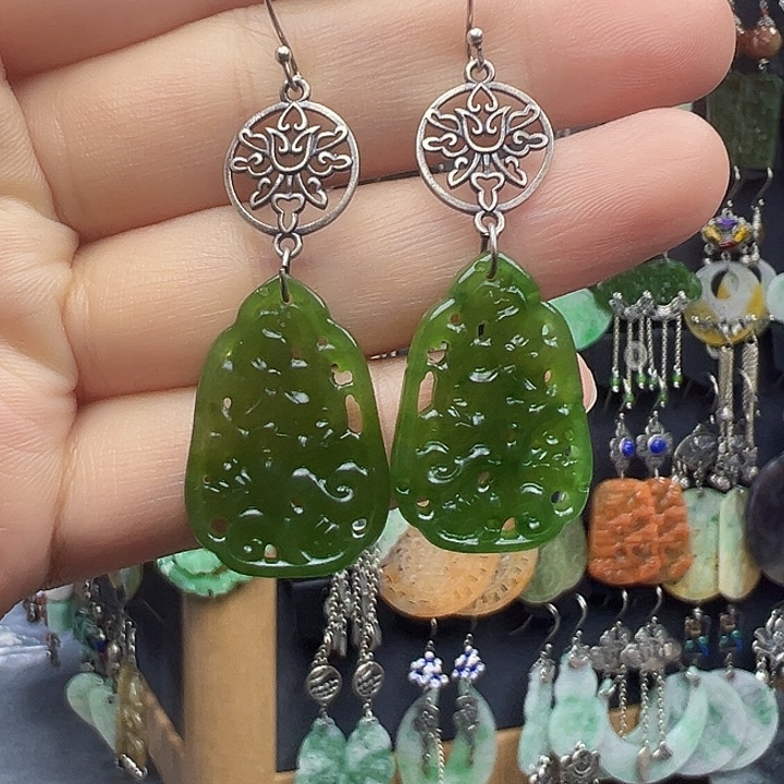 辛***学和田玉银S925镶嵌耳饰