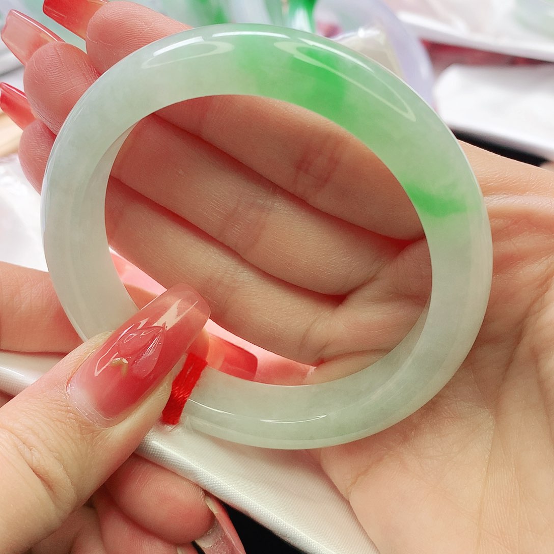 未镶嵌手镯翡翠M****修缅甸天然A货翡翠