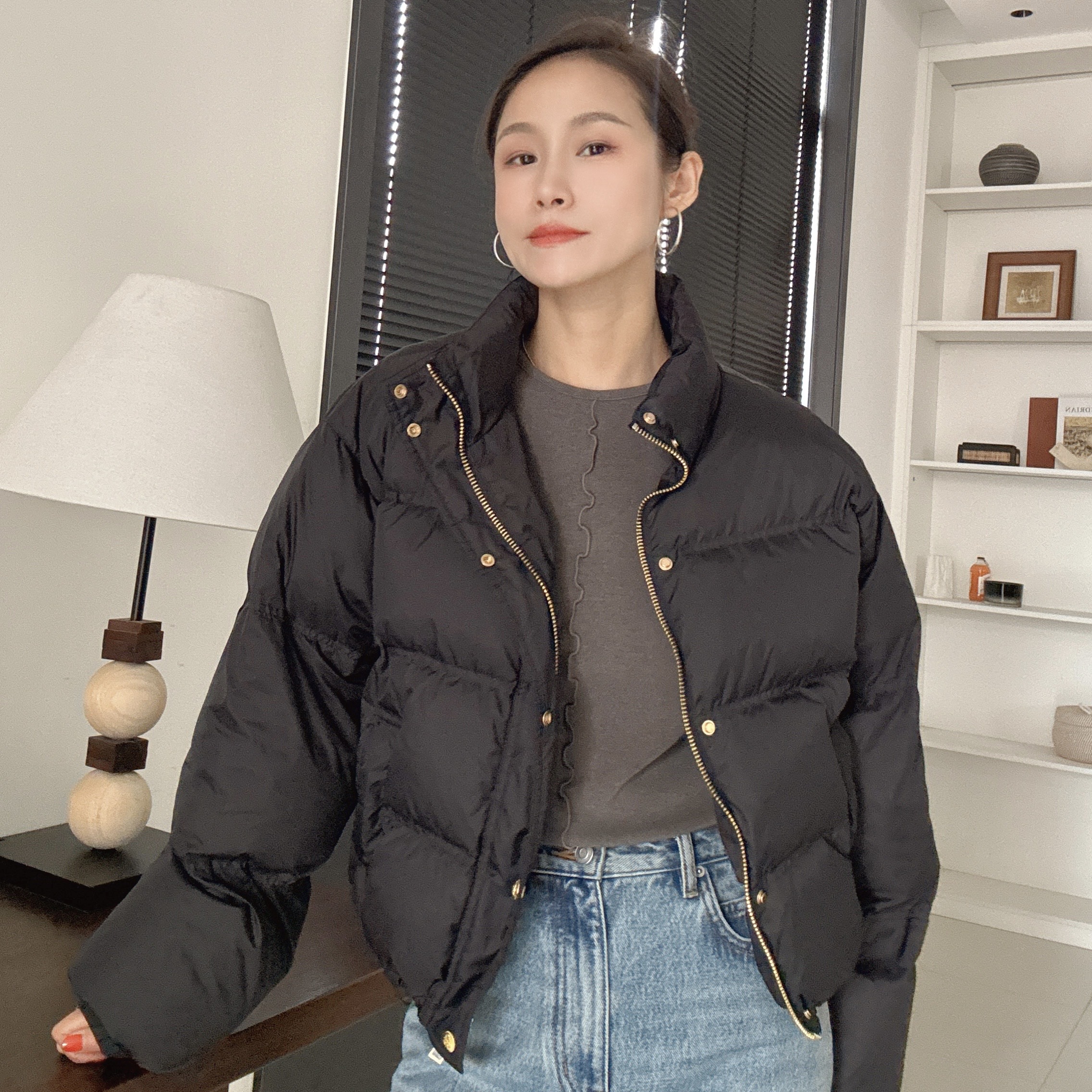 【丽姐女装】小金扣｜简约精致 肯豆风新国标90白鸭绒羽绒服W81223