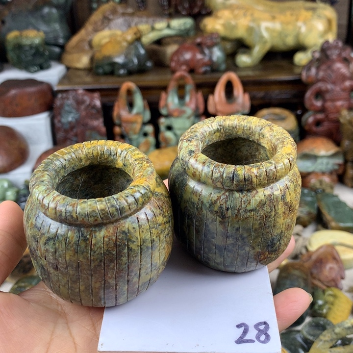 未镶嵌岫岩河磨玉（透闪石质玉）珠宝奇石