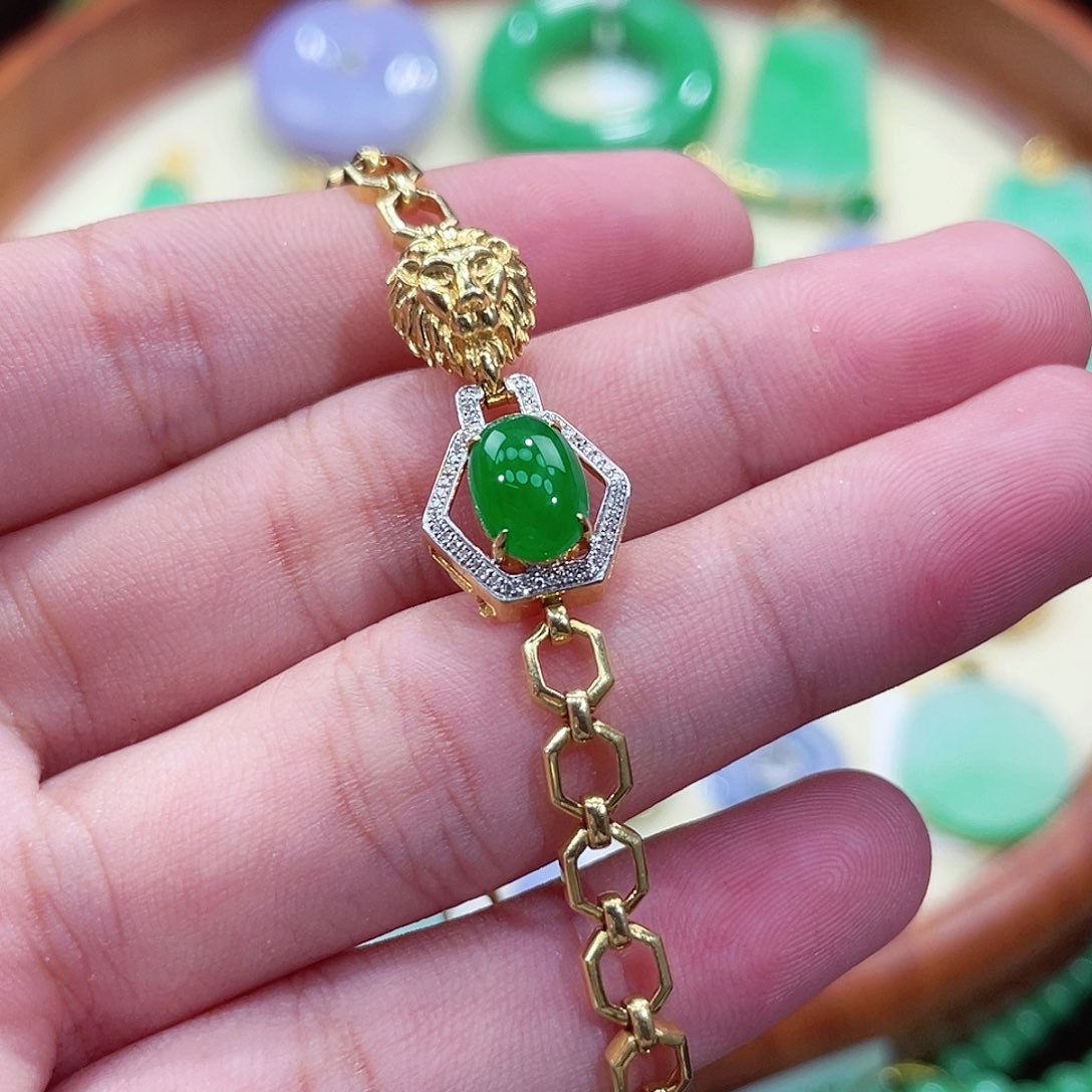 翡翠吊坠(不含链)18K金镶嵌