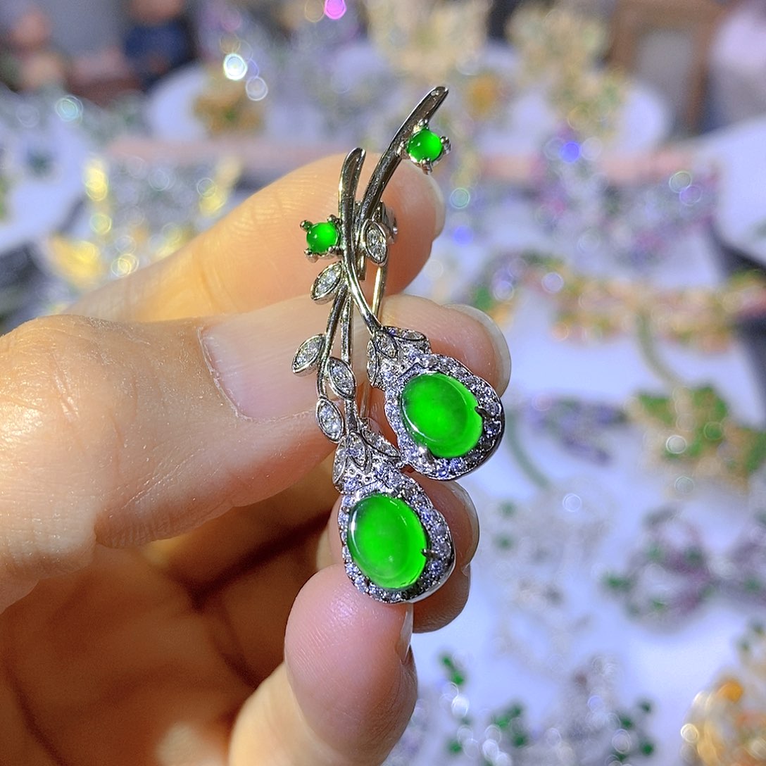 颈饰银S925镶嵌翡翠