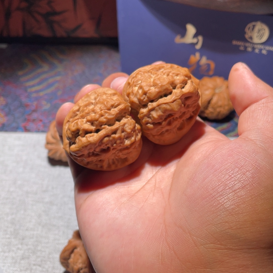 白***光文玩核桃吊坠42蛙