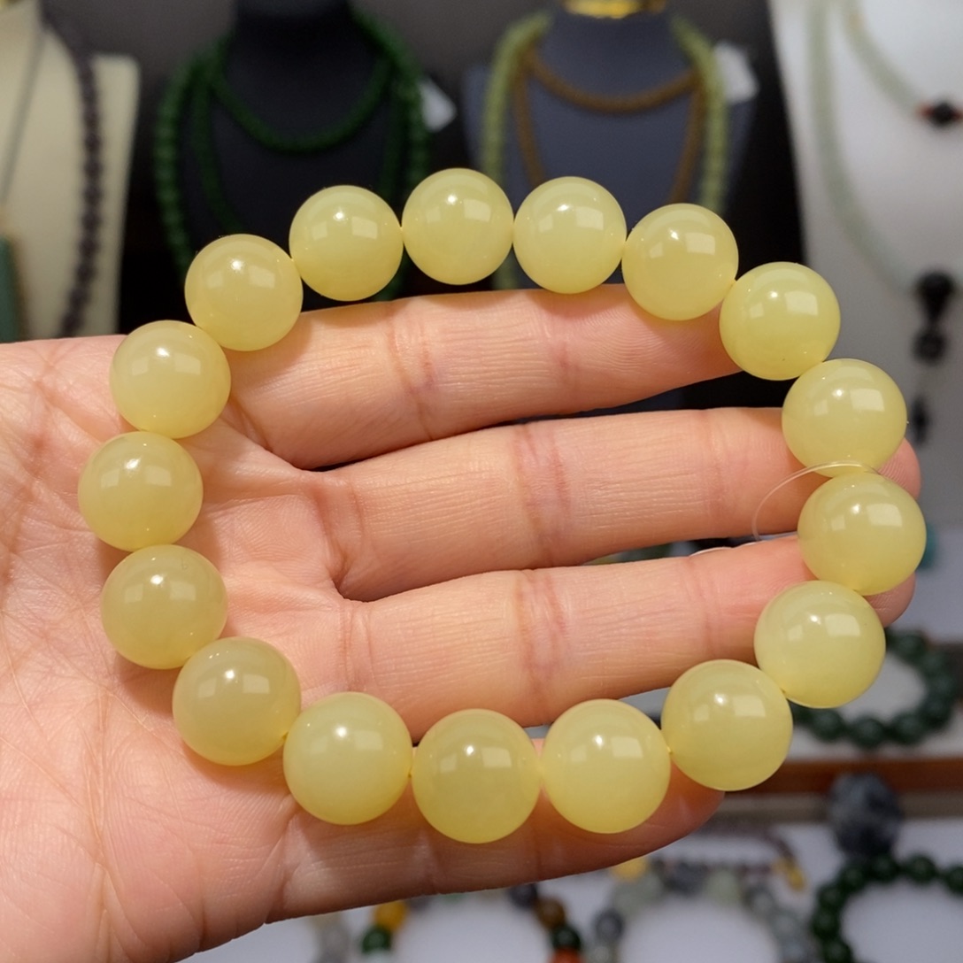 和田玉未镶嵌手串