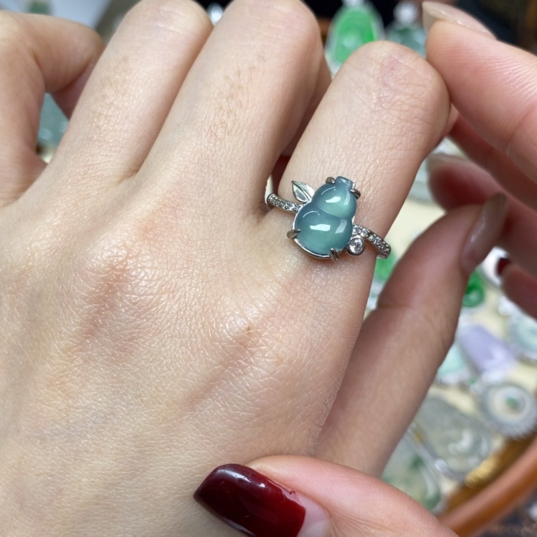 翡翠颈饰银S925镶嵌A货翡翠