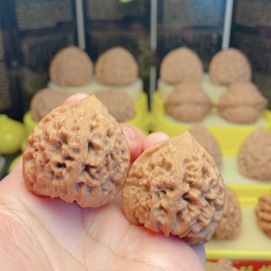 文玩核桃吊坠刘*35太行龙纹