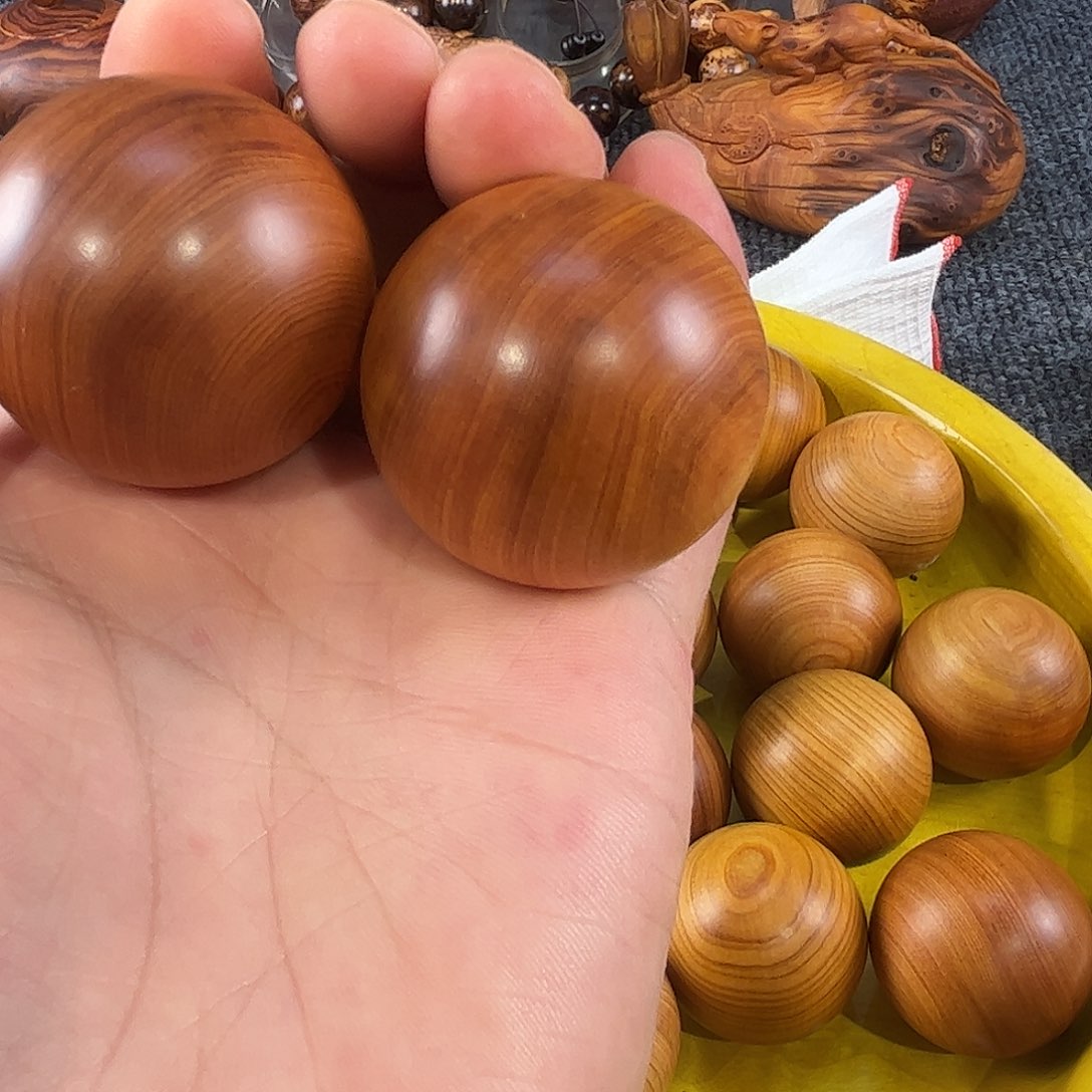 柏木太行崖柏40黑油手球到手一对