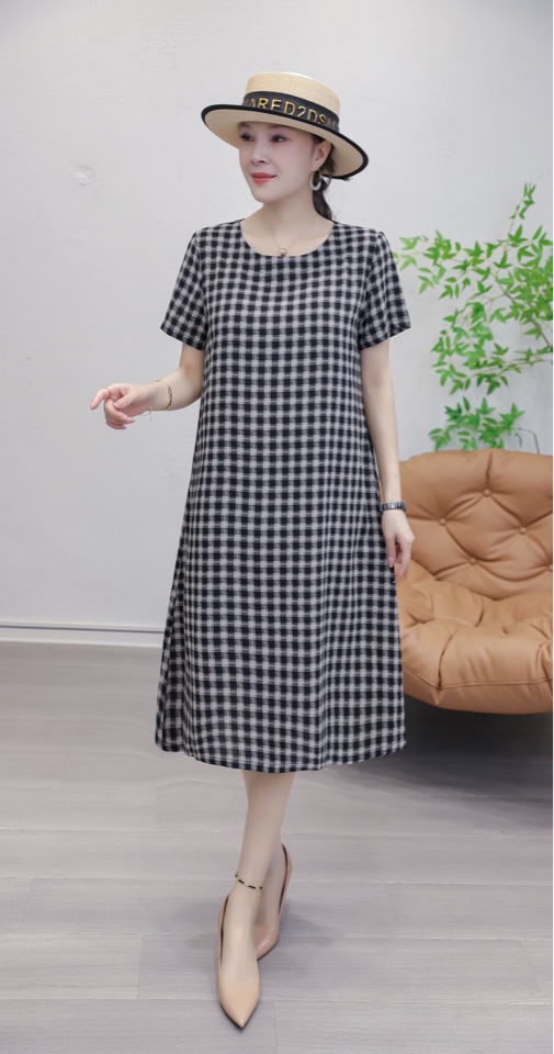 夏季新款减龄黑灰格子有口袋圆领复古中长款连衣裙