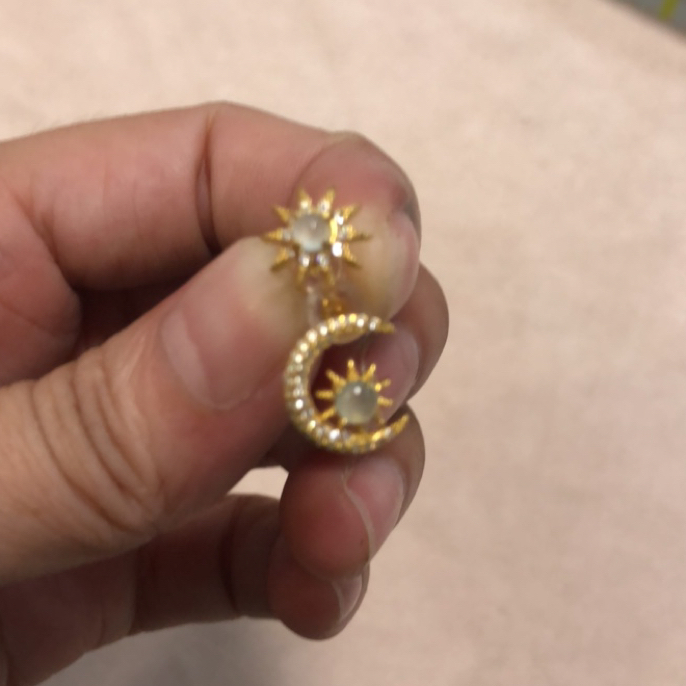 缅甸翡翠玉，S 9 25镶嵌。耳钉，