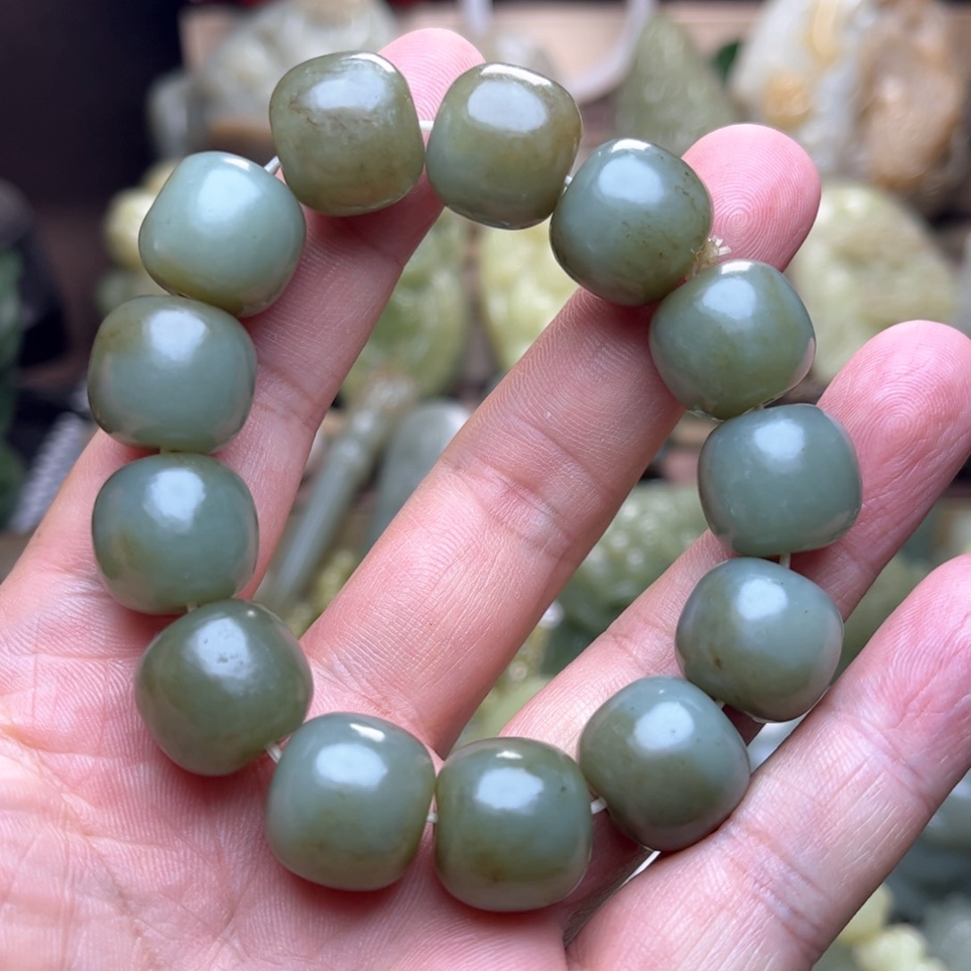 和田玉手串未镶嵌