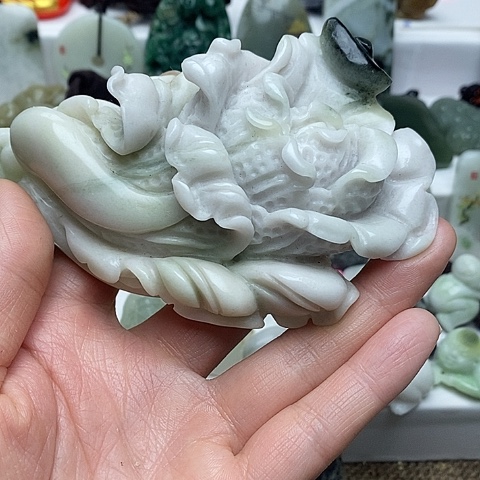 独山玉颈饰未镶嵌