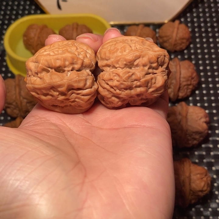 超***星文玩核桃把件四开大腿肌肉蛙