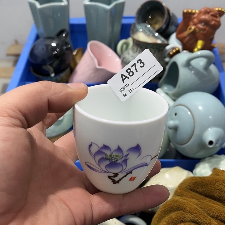 瓷片默认微瑕瓷器、茶具、壶、摆件，介意勿拍 
