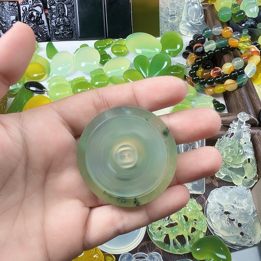 岫玉未镶嵌吊坠(不含链)
