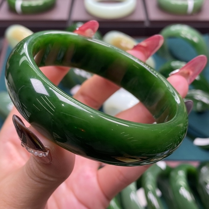 和田玉（碧玉）未镶嵌手镯6061