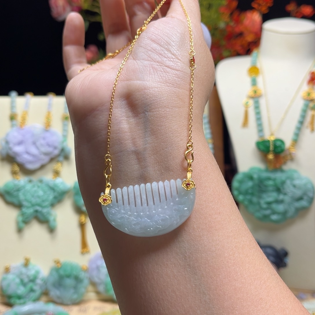 翡翠颈饰银S925镶嵌梳子