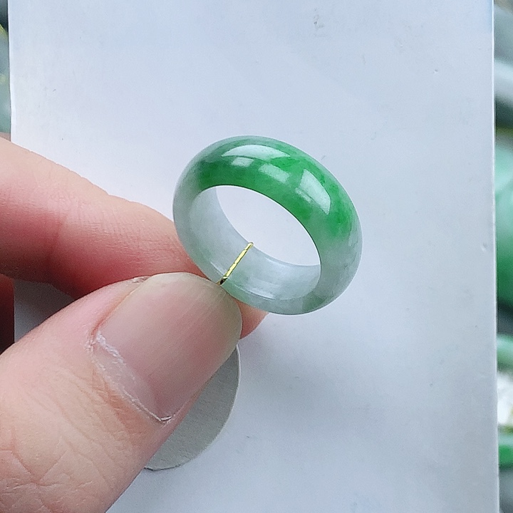 翡翠未镶嵌戒指11号圈
