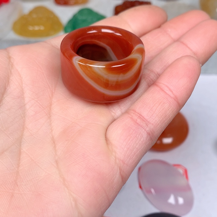 玛瑙/玉髓颈饰未镶嵌红***家