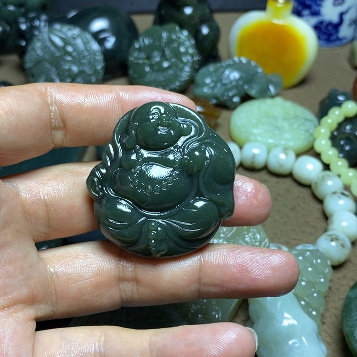 和田玉未镶嵌颈饰